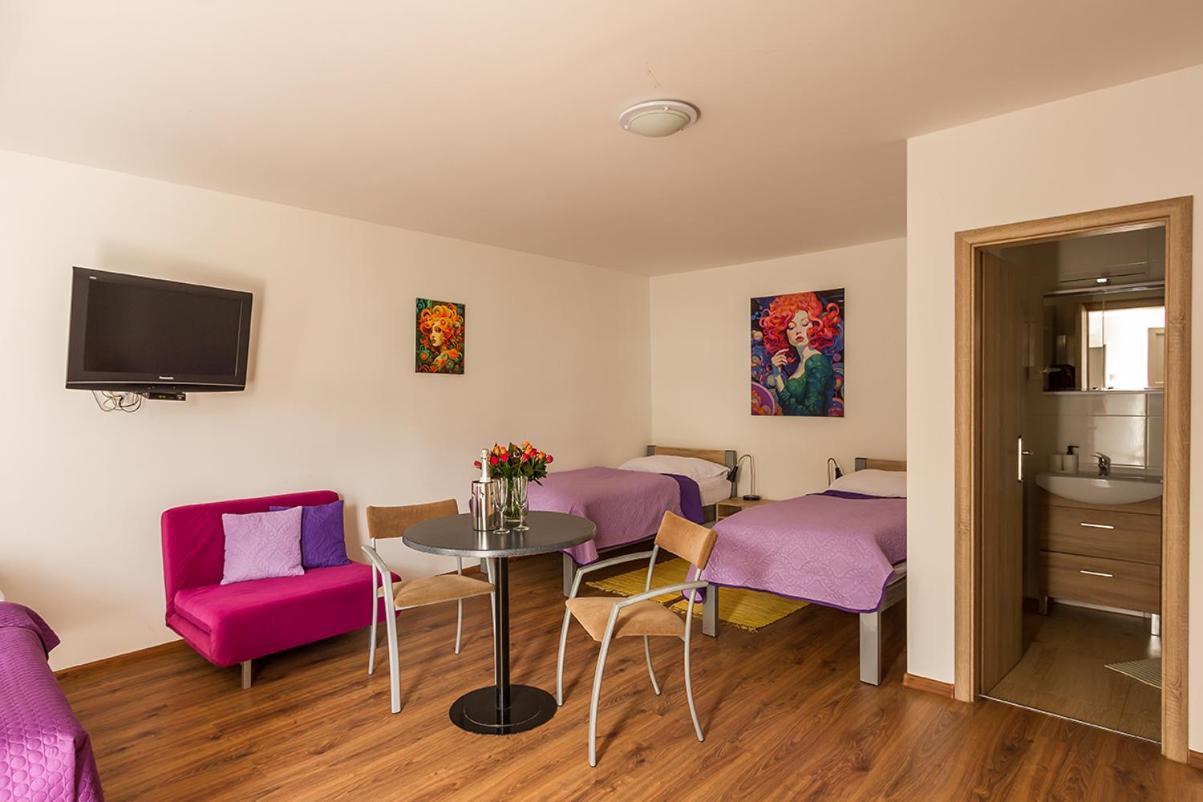 Apartment Tereza & Free Parking
